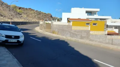 Terreno en venta en Calle Abora, 25, Añaza-Acorán (Distrito Suroeste. Santa Cruz de Tenerife Capital) de 158.000 €