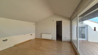 Apartment on Carrer de Calderón de la Barca photo 27