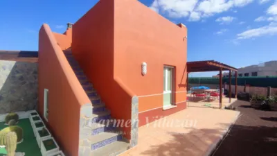 Haus in verkauf in Calle Avutarda, Corralejo (La Oliva) von 700.000 €