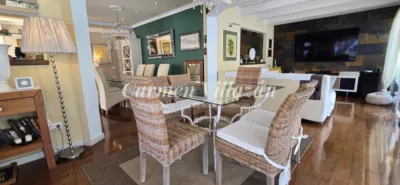 Chalet on Islas Canarias Street photo 4