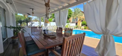 Chalet on Islas Canarias Street photo 27