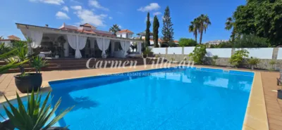 Chalet on Islas Canarias Street photo 30