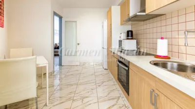 Duplex on Juan Sebastian Elcano Street photo 16