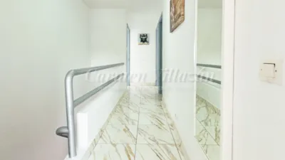 Duplex on Juan Sebastian Elcano Street photo 38