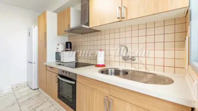 Duplex on Juan Sebastian Elcano Street photo 15