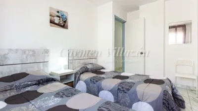 Duplex on Juan Sebastian Elcano Street photo 28