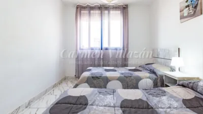 Duplex on Juan Sebastian Elcano Street photo 36