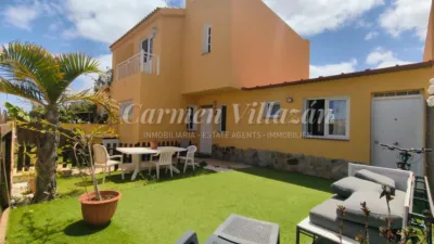 Casa pareada en venta en Calle Los Naranjos, Parque Holandés (La Oliva) de 273.000 €