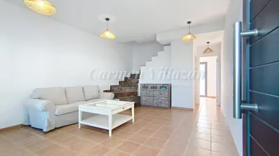 Semi-detached chalet on Calle Ramón González Brito photo 4