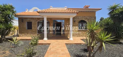 Chalet on Calle Trillo photo 29