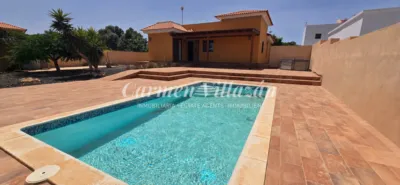 Chalet on Calle Trillo photo 25