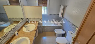 Chalet on Calle Trillo photo 15