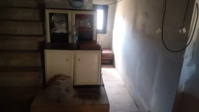 Casa en venta en Plaza de la Iglesia, Ventas Blancas (Lagunilla del Jubera) de 25.000 €