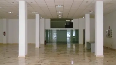 Local comercial en venta en Cascajos-Piqueras, Cascajos-Piqueras (Logroño) de 325.000 €