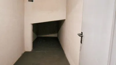 Almacén en venta en Avenida de Burgos, cerca de Calle Esteban de Ágreda, Portillejo-Valdegastea (Logroño)