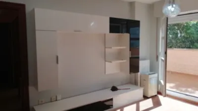 Piso en alquiler en Calle de María Teresa Gil de Gárate, cerca de Avenida de la Gran Vía Rey Juan Carlos I, Centro (Logroño) de 700 €<span>/mes</span>