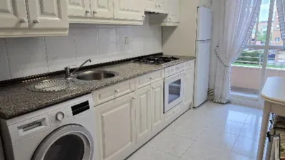 Piso en alquiler en Portillejo-Valdegastea, Portillejo-Valdegastea (Logroño) de 800 €<span>/mes</span>