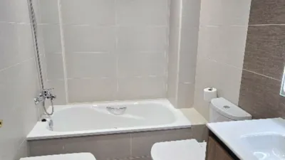Piso en alquiler en Portillejo-Valdegastea, Portillejo-Valdegastea (Logroño) de 900 €<span>/mes</span>