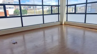 Nave industrial en venta en Calle Legardi y Gutierrez Poligono La Albergueria, Viana de 620.000 €