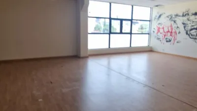 Nave industrial en venta en Calle Legardi y Gutierrez Poligono La Albergueria, Viana de 620.000 €