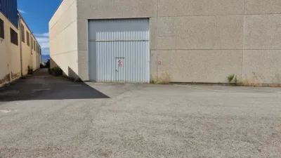 Nave industrial en venta en Calle Legardi y Gutierrez Poligono La Albergueria, Viana de 620.000 €