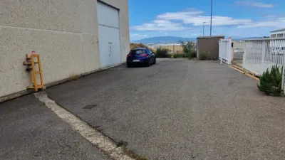 Nave industrial en venta en Calle Legardi y Gutierrez Poligono La Albergueria, Viana de 620.000 €