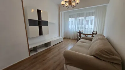 Piso en alquiler en Perez Galdos, Centro (Logroño) de 800 €<span>/mes</span>