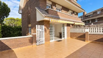 Terraced House on Carrer Diagonal Orient photo 2