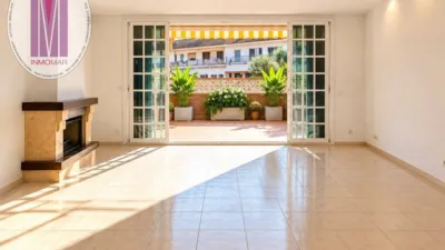 Terraced House on Carrer Diagonal Orient photo 3