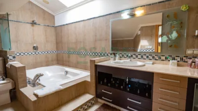 Casa en venta en Carretera de Bembrive, cerca de Calle de Segade, Matamá-Beade-Bembrive-Valadares-Zamáns (Vigo) de 800.000 €