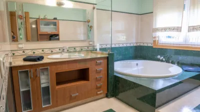 Casa en venta en Carretera de Bembrive, cerca de Calle de Segade, Matamá-Beade-Bembrive-Valadares-Zamáns (Vigo) de 800.000 €