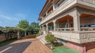 Casa en venta en Carretera de Bembrive, cerca de Calle de Segade, Matamá-Beade-Bembrive-Valadares-Zamáns (Vigo) de 800.000 €