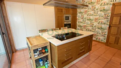 Chalet unifamiliar en venta en Camino de los Enxidos, Cabral-Candeán (Vigo) de 725.000 €