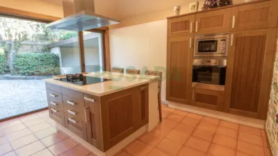 Chalet unifamiliar en venta en Camino de los Enxidos, Cabral-Candeán (Vigo) de 725.000 €