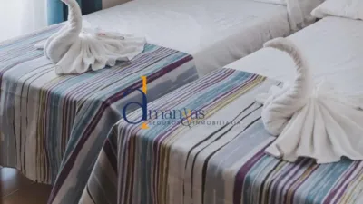 Casa en venta en Calle de la Plazuela, cerca de Calle de la Corona, Encinas Reales de 90.000 €
