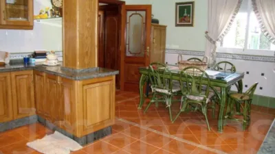Chalet en venta en Urbanización El Carmen, Lucena de 500.000 €