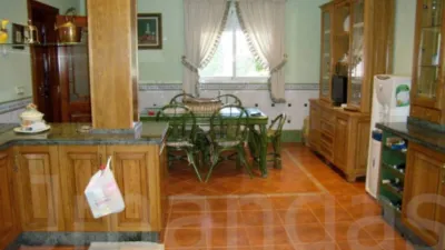 Chalet en venta en Urbanización El Carmen, Lucena de 500.000 €