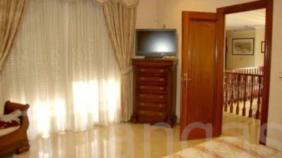 Chalet en venta en Urbanización El Carmen, Lucena de 500.000 €