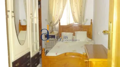 Piso en venta en Calle de San Pedro, cerca de Calle de la Alhama, Lucena de 133.000 €