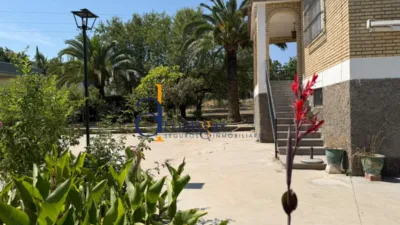 Chalet en venta en Camino de los Poleares, Lucena de 270.000 €