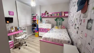 Piso en venta en Avenida de Joan Margarit, Lucena de 184.000 €