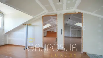 Chalet en venta en Calle de Almendro, 1, Boecillo de 245.000 €