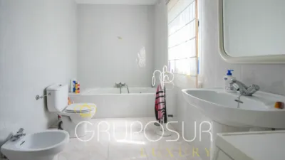 Chalet en venta en Calle de Almendro, 1, Boecillo de 245.000 €