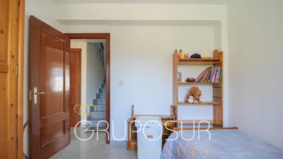 Chalet en venta en Calle de Almendro, 1, Boecillo de 245.000 €