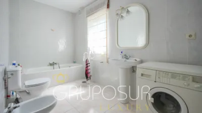 Chalet en venta en Calle de Almendro, 1, Boecillo de 245.000 €