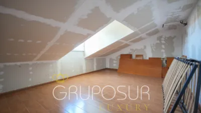 Chalet en venta en Calle de Almendro, 1, Boecillo de 245.000 €