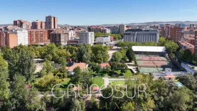Apartment in Plaza de Juan de Austria, no number photo 3