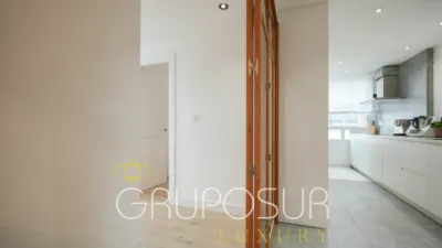 Apartment at Paseo de Isabel 'La Católica', 1 photo 57