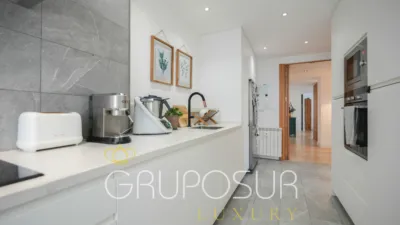 Apartment at Paseo de Isabel 'La Católica', 1 photo 55