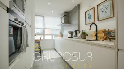 Apartment at Paseo de Isabel 'La Católica', 1 photo 50